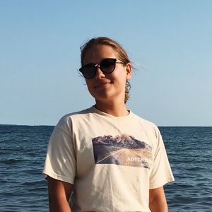 Meet your Posher, Vikki